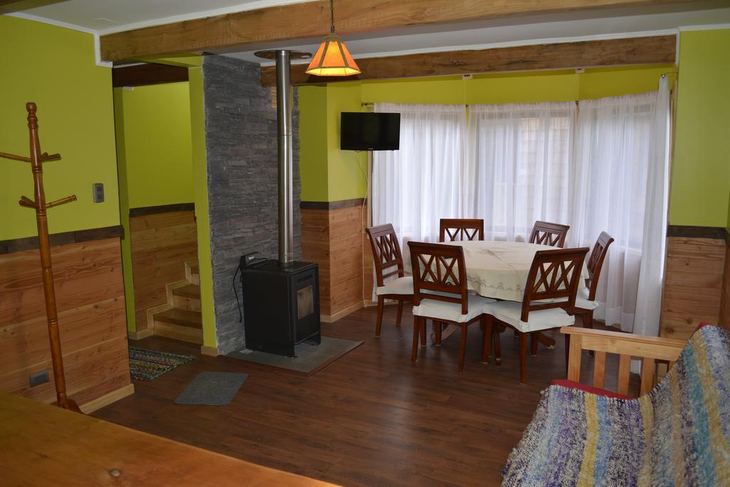 Cabanas Estacion Del Lago 푸에르토바라스 외부 사진